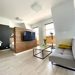 Aravel Suites