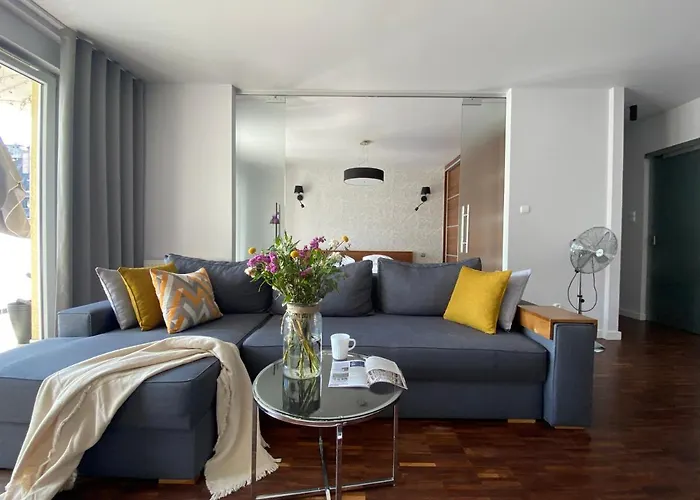 Aravel Suites
